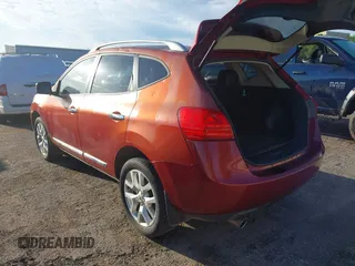 2011 Nissan Rogue SV z VIN JN8AS5MT6BW164440, wystawiony jako IAAI lot #42183006 z przebiegiem 119 130 mil mil oraz . Historia ofert i sprzedaży dostępna na DreamBid. Obrazek 3.