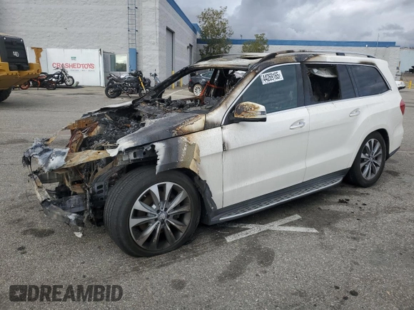 2015 Mercedes-Benz GL-Class GL 450 with VIN 4JGDF6EE9FA571461, listed as a Copart auction lot 44269165 with 0 mi miles and Non Repairable. Bid and sale history available at carsss.com. Image 1.