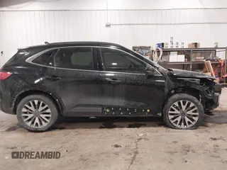 2020 Ford Escape Titanium с VIN 1FMCU9J95LUB09095, выставлен на аукционе IAAI как лот 41648235 с пробегом 68 474 миль миль и . История ставок и продаж доступна на DreamBid. Изображение 14.