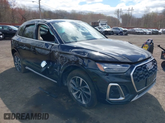 2024 Audi Q5 S line Premium z VIN WA1GAAFY8R2043043, wystawiony jako IAAI lot #42054728 z przebiegiem 10 929 mil mil oraz . Historia ofert i sprzedaży dostępna na DreamBid. Obrazek 12.