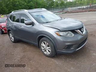 2015 Nissan Rogue SV with VIN KNMAT2MT5FP570653, listed as a IAAI auction lot 42159669 with 161,382 mi miles and . Bid and sale history available at carsss.com. Image 1.