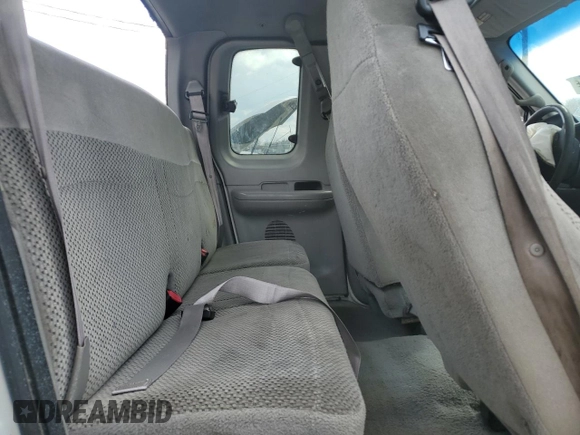 2000 Ford F-150 XL with VIN 1FTZX1727YNB23518, listed as a Copart auction lot 43914215 with 0 mi miles and Salvage Title. Bid and sale history available at carsss.com. Image 10.