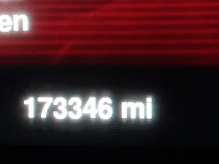 2016 Dodge Dart SXT z VIN 1C3CDFBB9GD610179, wystawiony jako IAAI lot #42076784 z przebiegiem 173 346 mil mil oraz . Historia ofert i sprzedaży dostępna na DreamBid. Obrazek 7.