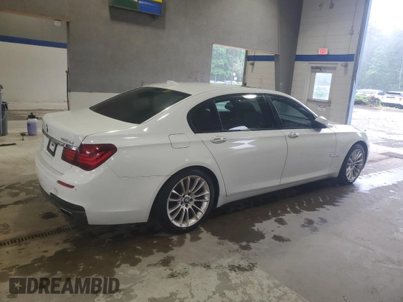 2014 BMW 7 Series ALPINA B7 xDrive with VIN WBAYF8C55ED142137, listed as a Copart auction lot 58751915 with 133,451 mi miles and Clean title. Bid and sale history available at DreamBid. Image 3.
