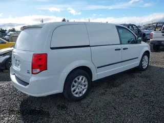 2015 Ram Cargo Van Tradesman with VIN 2C4JRGAG0FR681113, listed as a IAAI auction lot 41914657 with 146,004 mi miles and . Bid and sale history available at DreamBid. Image 4.