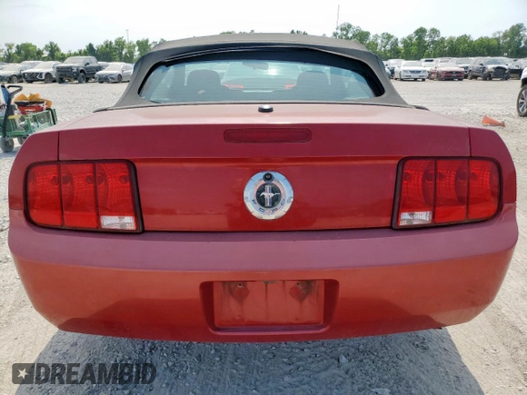 2008 Ford Mustang Deluxe with VIN 1ZVHT84NX85128644, listed as a Copart auction lot 57977125 with 93,500 mi miles and Clean title. Bid and sale history available at DreamBid. Image 6.