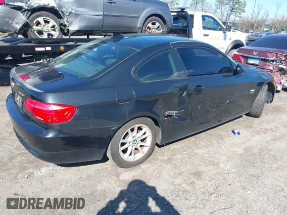 2009 BMW 3 Series 328i xDrive with VIN WBAWV53599P081467, listed as a IAAI auction lot 41754402 with 103,204 mi miles and . Bid and sale history available at carsss.com. Image 4.