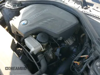 2013 BMW 3 Series 328i xDrive z VIN WBA3B3G51DNR80824, wystawiony jako IAAI lot #41902080 z przebiegiem 90 777 mil mil oraz . Historia ofert i sprzedaży dostępna na DreamBid. Obrazek 12.