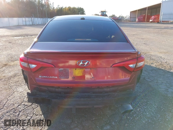 2015 Hyundai Sonata SE z VIN 5NPE24AF2FH231083, wystawiony jako IAAI lot #40957093 z przebiegiem 218 159 mil mil oraz . Historia ofert i sprzedaży dostępna na DreamBid. Obrazek 16.