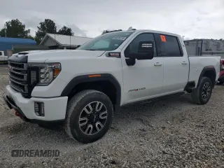 2022 GMC Sierra 2500HD AT4 z VIN 1GT49PEY7NF335985, wystawiony jako Copart lot #54578774 z przebiegiem 28 174 mil mil oraz Czysty tytuł • Clean title. Historia ofert i sprzedaży dostępna na DreamBid. Obrazek 1.