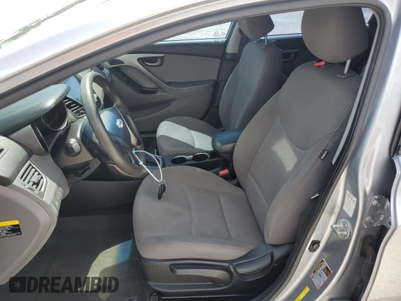 2015 Hyundai Elantra SE z VIN 5NPDH4AE7FH567958, wystawiony jako Copart lot #58691075 z przebiegiem 146 970 mil mil oraz Tytuł czysty. Historia ofert i sprzedaży dostępna na DreamBid. Obrazek 7.