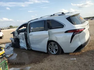 2022 Toyota Sienna Limited with VIN 5TDZRKEC7NS102427, listed as a Copart auction lot 79524614 with Not provided miles and Salvage title. Bid and sale history available at DreamBid. Image 2.