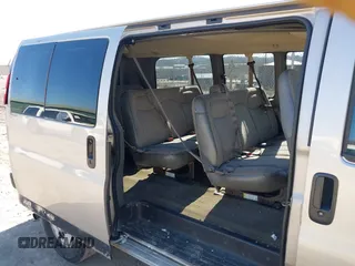 2006 Chevrolet Express Passenger с VIN 1GAHG35U961270030, выставлен на аукционе IAAI как лот 41902735 с пробегом 163 367 миль миль и . История ставок и продаж доступна на DreamBid. Изображение 8.