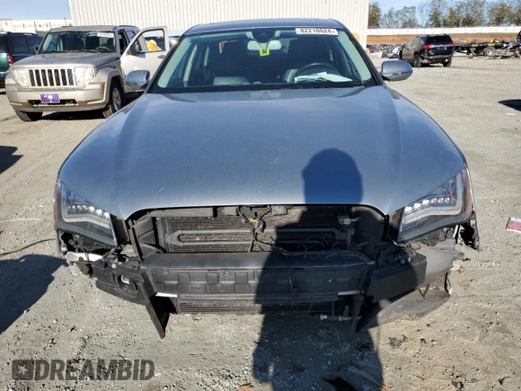 2013 Audi A8 3.0L with VIN WAUAGAFD6DN012546, listed as a Copart auction lot 82210024 with 121,004 mi miles and Clean title. Bid and sale history available at DreamBid. Image 5.