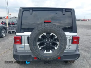 2024 Jeep Wrangler Rubicon with VIN 1C4RJXR61RW224506, listed as a IAAI auction lot 42111434 with 33,689 mi miles and . Bid and sale history available at DreamBid. Image 16.