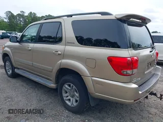 2005 Toyota Sequoia Limited with VIN 5TDBT48A35S234156, listed as a IAAI auction lot 42181692 with 270,131 mi miles and . Bid and sale history available at DreamBid. Image 3.