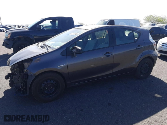 2012 Toyota Prius One z VIN JTDKDTB35C1011452, wystawiony jako Copart lot #57456855 z przebiegiem 120 545 mil mil oraz Szkoda całkowita • Salvage title. Historia ofert i sprzedaży dostępna na DreamBid. Obrazek 1.