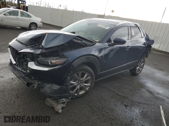 2020 Mazda CX-30 Premium z VIN 3MVDMBEM8LM121954, wystawiony jako Copart lot #51322965 z przebiegiem Nie podano mil oraz Nie do naprawy • Non repairable. Historia ofert i sprzedaży dostępna na DreamBid. Obrazek 1.