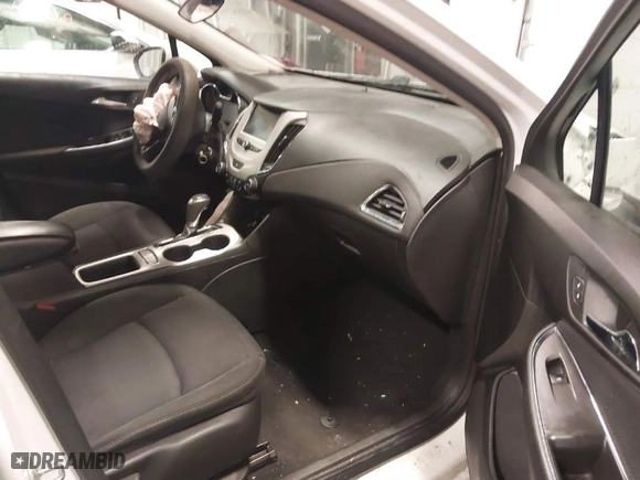 2016 Chevrolet Cruze LS with VIN 1G1BC5SM3G7245060, listed as a IAAI auction lot 41552704 with 140,631 mi miles. Bid and sale history available at carsss.com. Image 5.
