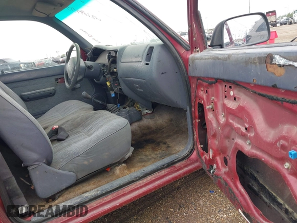 1998 Toyota Tacoma with VIN 4TANL42N3WZ078592, listed as a IAAI auction lot 42184453 with 135,130 mi miles and . Bid and sale history available at DreamBid. Image 5.