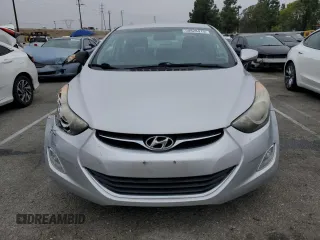 2013 Hyundai Elantra GLS z VIN KMHDH4AE0DU019346, wystawiony jako Copart lot #50828415 z przebiegiem 121 897 mil mil oraz Szkoda całkowita • Salvage title. Historia ofert i sprzedaży dostępna na DreamBid. Obrazek 5.
