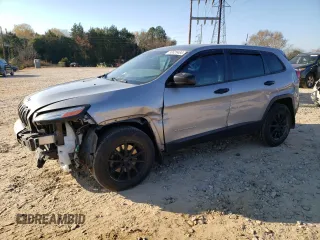 2016 Jeep Cherokee Altitude with VIN 1C4PJMAB7GW123868, listed as a Copart auction lot 83625484 with 62,645 mi miles and Salvage title. Bid and sale history available at DreamBid. Image 1.