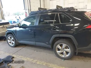 2021 Toyota RAV4 Hybrid LE with VIN 4T3B6RFV2MU048602, listed as a IAAI auction lot 41663576 with 69,404 mi miles. Bid and sale history available at carsss.com. Image 15.