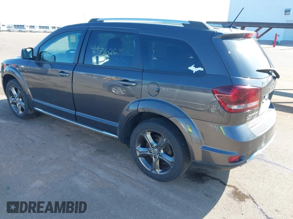 2016 Dodge Journey Crossroad Plus z VIN 3C4PDDGGXGT135934, wystawiony jako IAAI lot #41976026 z przebiegiem 141 181 mil mil oraz . Historia ofert i sprzedaży dostępna na DreamBid. Obrazek 3.
