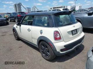 2012 MINI Hardtop S with VIN WMWSV3C5XCTY17852, listed as a IAAI auction lot 42402733 with 125,315 mi miles and . Bid and sale history available at DreamBid. Image 3.