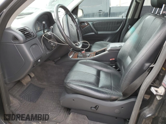 2003 Mercedes-Benz M 350 с VIN 4JGAB57E83A448963, выставлен на аукционе Copart как лот 50143534 с пробегом 214 818 миль миль и Списание • Salvage title. История ставок и продаж доступна на DreamBid. Изображение 7.