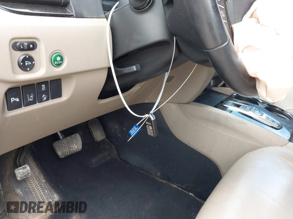2017 Honda Pilot Touring with VIN 5FNYF6H9XHB034001, listed as a IAAI auction lot 42092549 with 142,422 mi miles and . Bid and sale history available at DreamBid. Image 11.