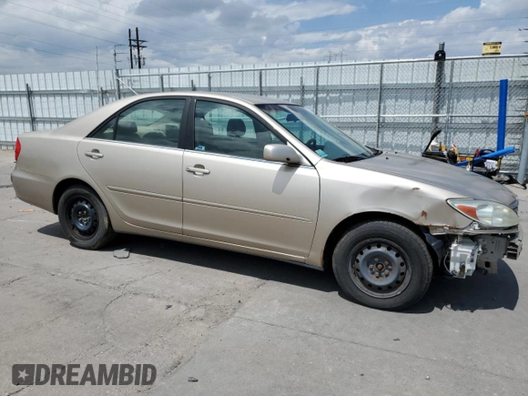 2002 Toyota Camry LE z VIN JTDBE32K620035753, wystawiony jako Copart lot #60176235 z przebiegiem 258 793 mil mil oraz Czysty tytuł • Clean title. Historia ofert i sprzedaży dostępna na DreamBid. Obrazek 4.