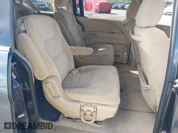 2005 Honda Odyssey LX with VIN 5FNRL38205B128740, listed as a IAAI auction lot 42209974 with 183,014 mi miles and . Bid and sale history available at DreamBid. Image 8.