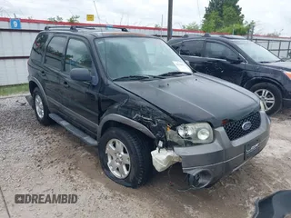 2006 Ford Escape XLT with VIN 1FMYU03156KA84031, listed as a IAAI auction lot 42276336 with 136,038 mi miles and . Bid and sale history available at DreamBid. Image 1.