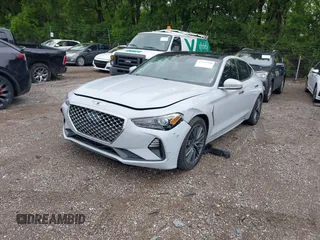 2019 Genesis G70 Advanced z VIN KMTG44LA4KU025432, wystawiony jako IAAI lot #42314340 z przebiegiem 109 629 mil mil oraz . Historia ofert i sprzedaży dostępna na DreamBid. Obrazek 2.