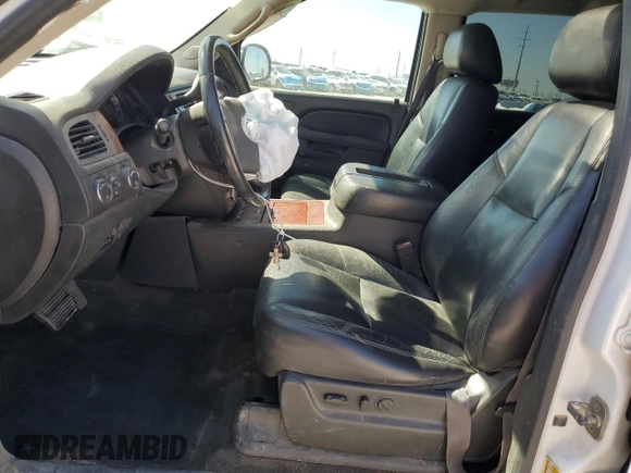 2011 Chevrolet Suburban LTZ with VIN 1GNSKKE33BR397551, listed as a Copart auction lot 48758825 with 266,068 mi miles and Salvage Title. Bid and sale history available at carsss.com. Image 7.