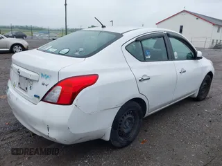 2012 Nissan Versa SV с VIN 3N1CN7AP1CL865556, выставлен на аукционе IAAI как лот 42264191 с пробегом 122 481 миль миль и . История ставок и продаж доступна на DreamBid. Изображение 4.