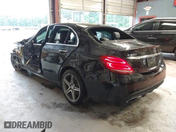 2016 Mercedes-Benz C 300 Luxury with VIN 55SWF4KB3GU096800, listed as a IAAI auction lot 42282678 with 112,486 mi miles and . Bid and sale history available at DreamBid. Image 3.