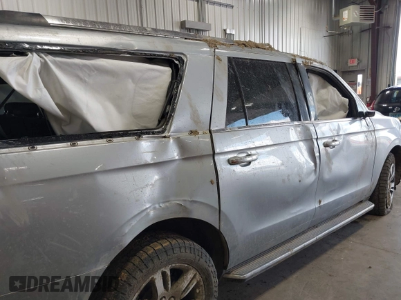 2022 Ford Expedition Max Limited with VIN 1FMJK2AT7NEA30105, listed as a IAAI auction lot 42583276 with 84,334 mi miles and . Bid and sale history available at DreamBid. Image 6.