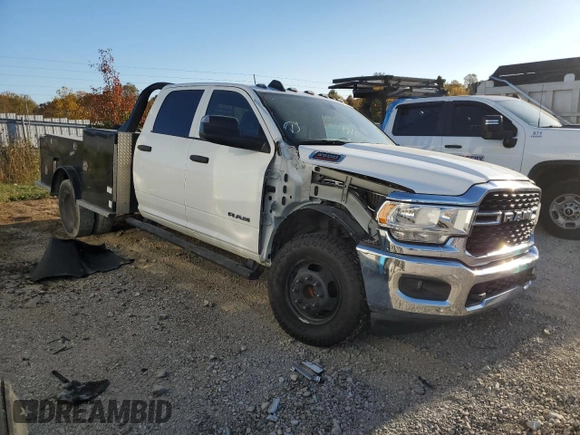 2022 Ram 3500 Tradesman z VIN 3C7WRTCL0NG397884, wystawiony jako Copart lot #77763604 z przebiegiem 40 889 mil mil oraz Nie do naprawy • Non repairable. Historia ofert i sprzedaży dostępna na DreamBid. Obrazek 4.