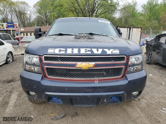 2009 Chevrolet Suburban LT w/1LT with VIN 1GNFK26339R269157, listed as a Copart auction lot 53614035 with 260,295 mi miles and Salvage Title. Bid and sale history available at carsss.com. Image 5.