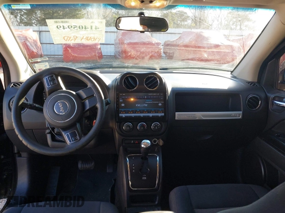 2015 Jeep Compass Sport with VIN 1C4NJCBB0FD110728, listed as a IAAI auction lot 41405949 with 170,614 mi miles. Bid and sale history available at carsss.com. Image 17.
