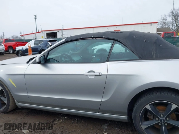 2013 Ford Mustang V6 with VIN 1ZVBP8EM3D5245234, listed as a IAAI auction lot 41453875 with 161,867 mi miles and . Bid and sale history available at DreamBid. Image 15.