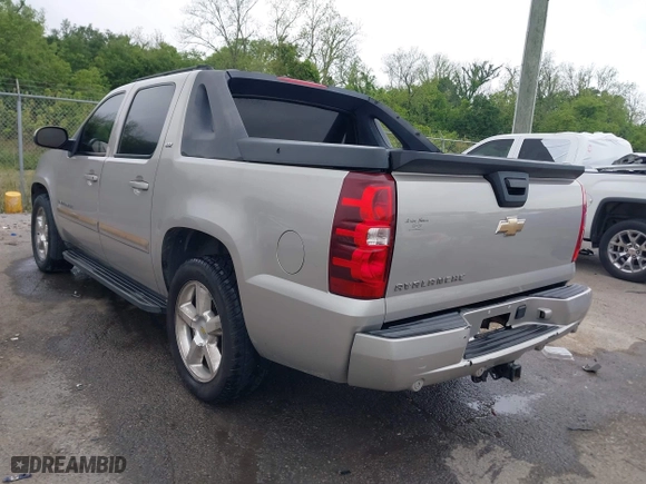 2007 Chevrolet Avalanche LTZ with VIN 3GNEC12J67G134064, listed as a IAAI auction lot 42029811 with 1 mi miles. Bid and sale history available at carsss.com. Image 3.