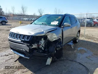 2018 Jeep Compass Limited z VIN 3C4NJDCB3JT373917, wystawiony jako IAAI lot #41628459 z przebiegiem 101 275 mil mil oraz . Historia ofert i sprzedaży dostępna na DreamBid. Obrazek 17.