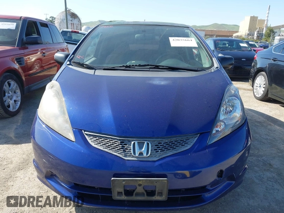 2009 Honda Fit with VIN JHMGE88279S071667, listed as a IAAI auction lot 42035664 with 235,791 mi miles. Bid and sale history available at carsss.com. Image 6.
