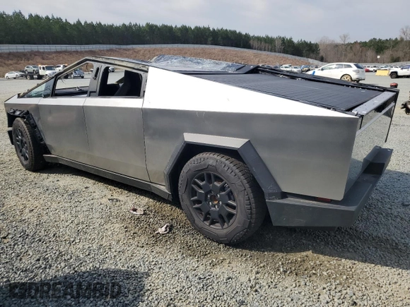 2024 Tesla Cybertruck с VIN 7G2CEHED5RA004045, выставлен на аукционе Copart как лот 48466055 с пробегом 6 580 миль миль и Списание • Salvage title. История ставок и продаж доступна на DreamBid. Изображение 2.