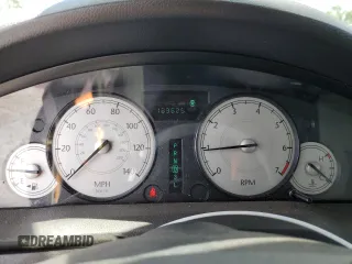2005 Chrysler 300 Touring z VIN 2C3JA53G95H546536, wystawiony jako Copart lot #60667575 z przebiegiem 163 625 mil mil oraz Szkoda całkowita • Salvage title. Historia ofert i sprzedaży dostępna na DreamBid. Obrazek 9.