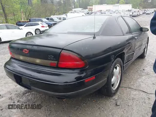 1995 Chevrolet Monte Carlo z VIN 2G1WX12X7S9250648, wystawiony jako IAAI lot #41960735 z przebiegiem 137 360 mil mil oraz . Historia ofert i sprzedaży dostępna na DreamBid. Obrazek 4.