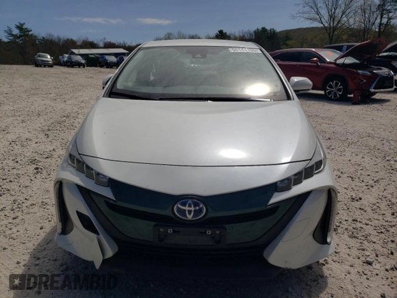 2017 Toyota Prius Plus with VIN JTDKARFP1H3005684, listed as a Copart auction lot 55141105 with 36,379 mi miles and Salvage Title. Bid and sale history available at DreamBid. Image 5.